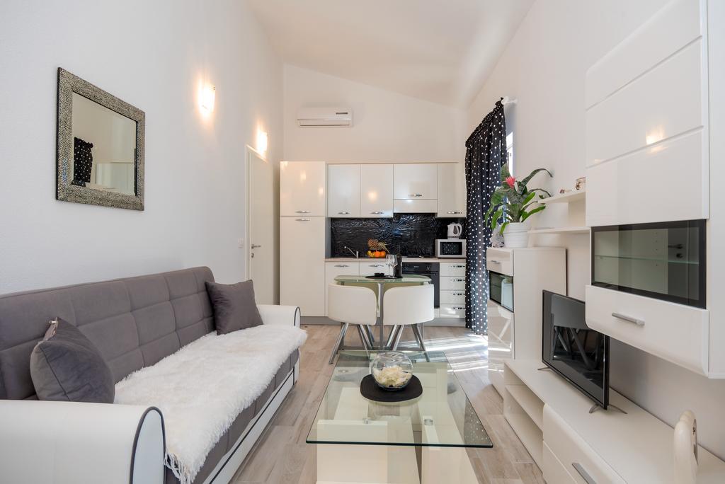Apartment Antonio Baska Voda Luaran gambar