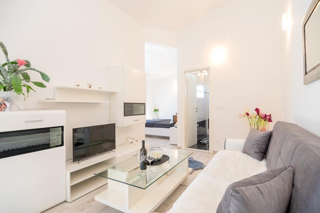 Apartment Antonio Baska Voda Luaran gambar
