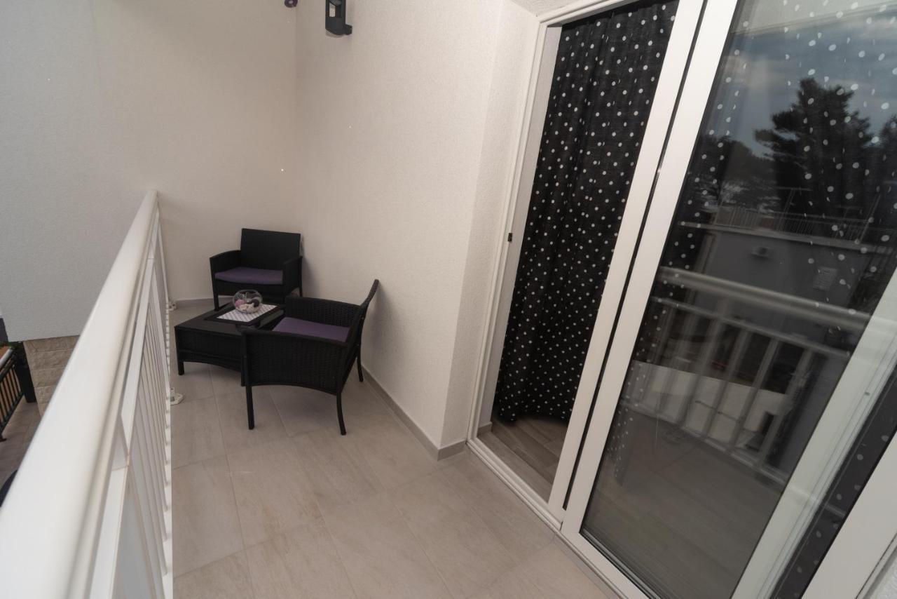 Apartment Antonio Baska Voda Luaran gambar